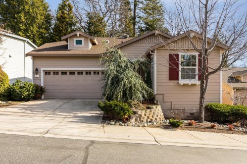 411 Eskaton Cir, Grass Valley, CA 95945-5744