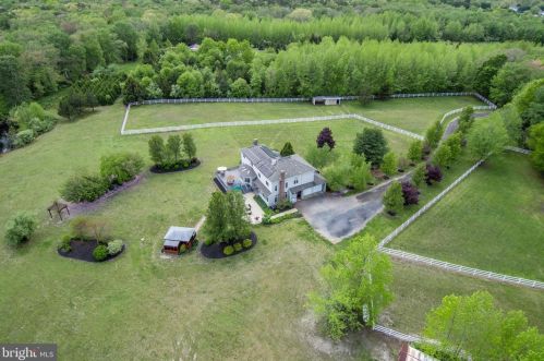 240 Long Swamp Rd, Plumsted Township, NJ 08533-2028