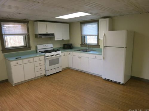 200 Old Hartford Rd, Colchester, CT 06415-2743