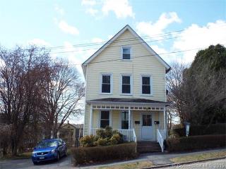 8 9th St, Derby, CT 06418-1514
