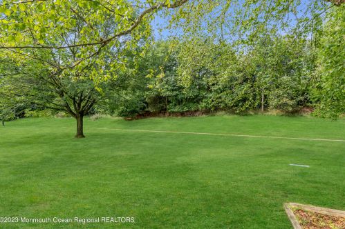 181 Old Orch Ln, Tinton Falls NJ 07712-2570 exterior