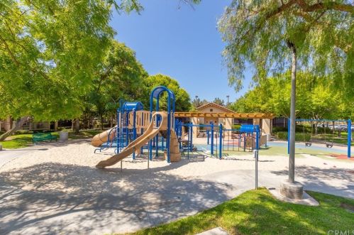 24 Haverhill, Irvine CA 92602-1662 exterior