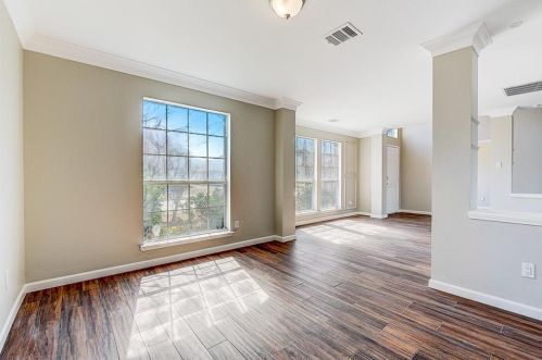 3908 Randall Ln, Carrollton TX 75007-1085 exterior