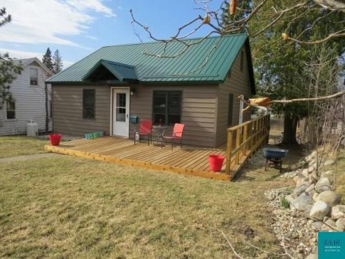 121 Boundary St, Ely, MN 55731-1330