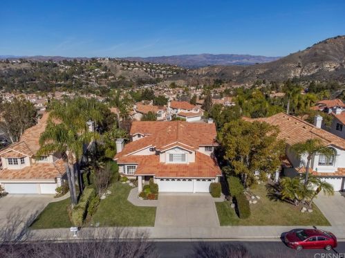 3626 Calle Canon, Calabasas, CA 91302-3036