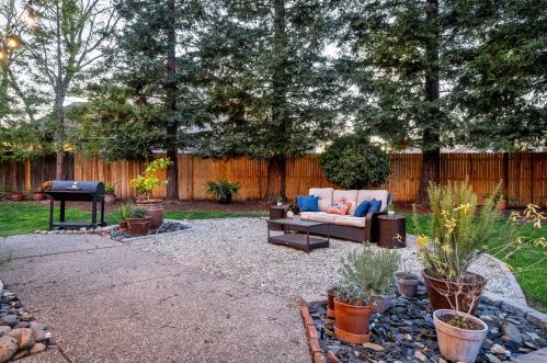 5229 Altitude Ct, Fair Oaks, CA 95628-4056