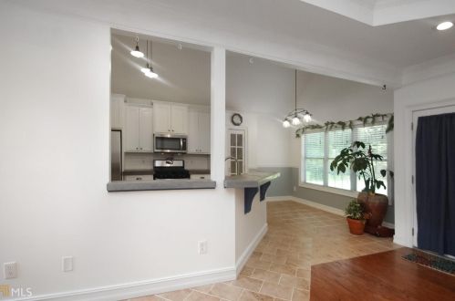 369 Lora Smith Rd, Newnan, GA 30265-1967
