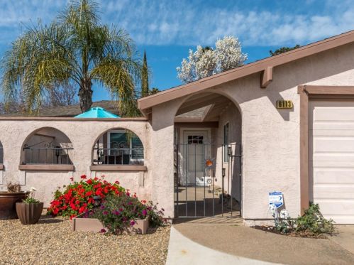 6113 Graystone Ave, Citrus Heights, CA 95621-0926