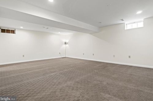 1609 Billman Ln, Silver Spring MD 20902-1421 exterior