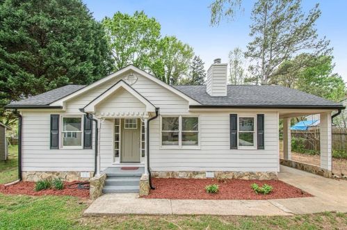 1886 Hazelwood Dr, Marietta, GA 30067-7275