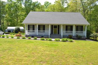309 Dynamite Rd, Tamassee, SC 29686-2718