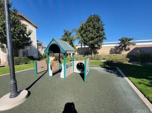 1962 Blue Violet Ct, Anaheim CA  92801-5300 exterior
