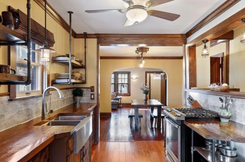 571 Hall Ave, Saint Paul MN  55107-2840 exterior