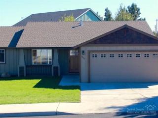 2242 Metolius Ave, Eagle Crest, OR 97756-7955