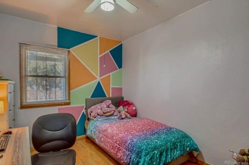 4438 Logan St, Denver CO 80209-1817 exterior