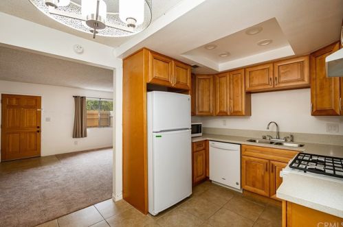 1056 Carob Way, Montebello, CA 90640-6263
