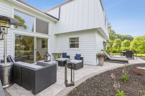 24459 Davids Ct, Naperville IL  60564-8055 exterior