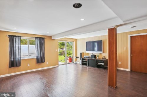 412 Sisson Ct, Silver Spring MD 20902-3151 exterior