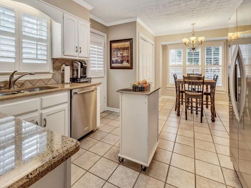 3217 Henderson Walk, Atlanta GA  30340-4327 exterior