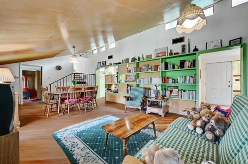 1804 Alta Vis Ave, Austin TX  78704-5226 exterior