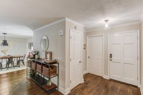1000 Camden Ct, Atlanta GA  30327-4276 exterior