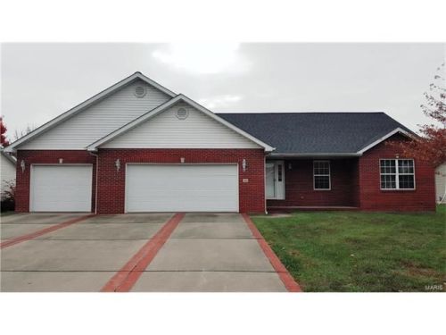 302 Debra Dr, Albers, IL 62215-1034