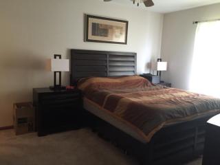 617 Cumberland Trl, Keeneyville, IL 60172-4609