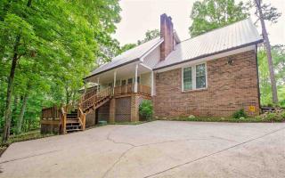 355 Holloway Rd, Cleveland, TN 37311-8158