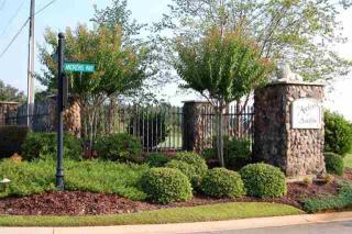 214 Silver Birch Ln, Kathleen, GA 31047-1605