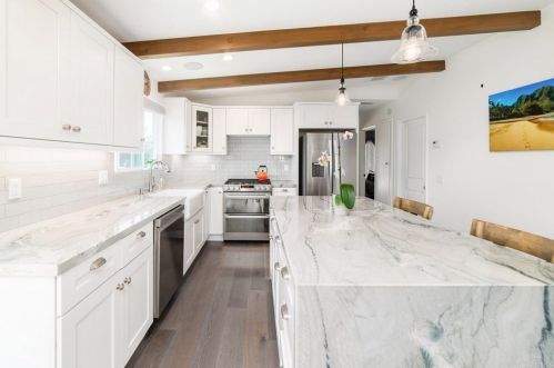 238 Rosebay Dr, Encinitas, CA 92024-3342