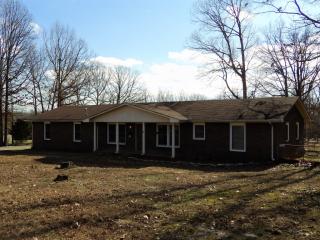 1387 Pomona Rd, Dickson, TN 37055-3439