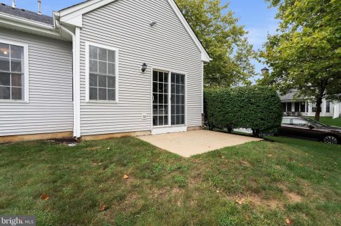 117 Meadowlark Dr, Trenton NJ  08690-3547 exterior