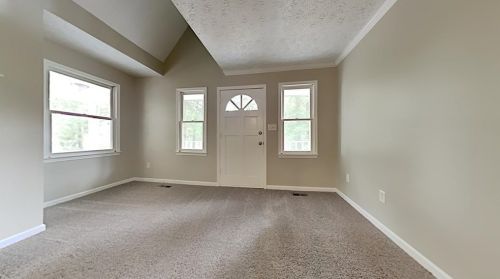 225 Lakeshore Dr, Stockbridge, GA 30281-1716