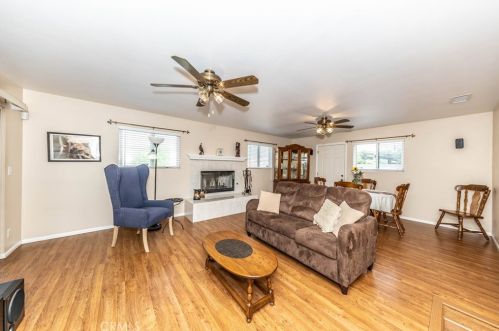 1935 Random Dr, Anaheim CA  92804-3536 exterior