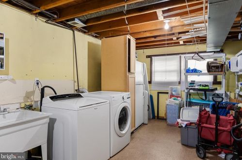 112 Apple Ln, Mount Laurel NJ  08054-1017 exterior