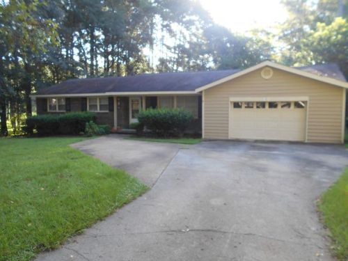 1465 Lullwater Cir, Cairo, GA 39828-3599