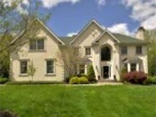 15 Apple Ln, Califon, NJ 07830-3122