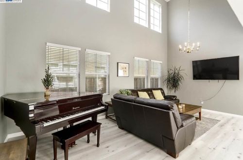3433 Monogram St, San Leandro, CA 94577-3257