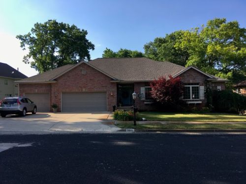 5511 Ancient Oak Dr, Peoria, IL 61615-2207