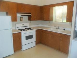 7023 Knoxville Ave, Peoria IL  61614-2011 exterior