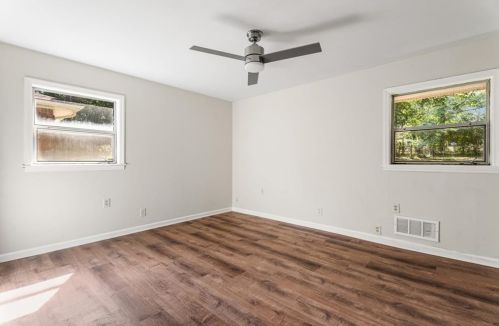 2985 Meadow Lark Dr, Atlanta GA  30344-4033 exterior