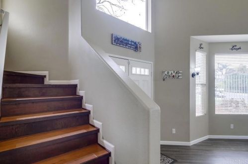 2402 La Costa Ave, Chula Vista CA  91915-1406 exterior