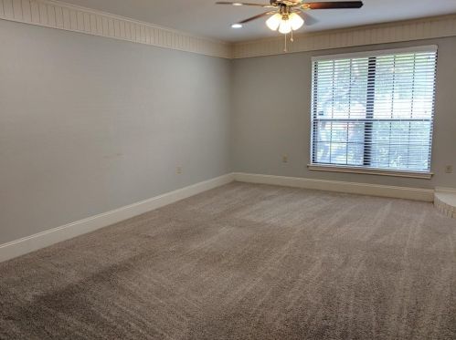 2705 Cummings Dr, Bedford, TX 76021-2604