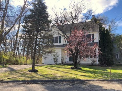 69 Howard Ave, Norwalk, CT 06855-1513