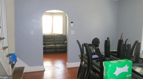 107 Hermitage Ave, Trenton NJ  08618-5509 exterior