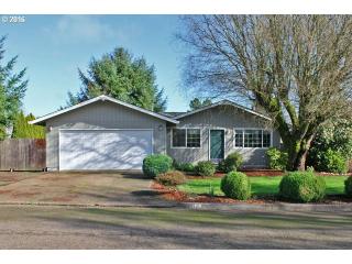 1459 Charles St, Dundee, OR 97115-9736