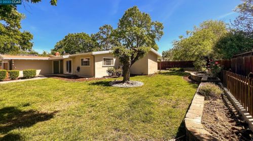 2031 Hoover Ave, Concord CA  94523-4621 exterior