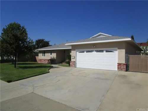 2005 Random Dr, Anaheim, CA 92804-3538