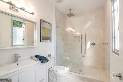 1104 Citadel Dr, Atlanta GA  30324-3816 exterior