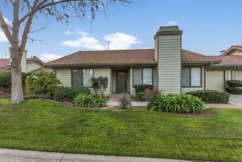 610 Magill Ave, Fresno, CA 93704-1012